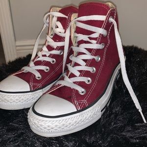 CONVERSE CHUCK TAYLOR HI TOPS Women’s 8-Men’s 6